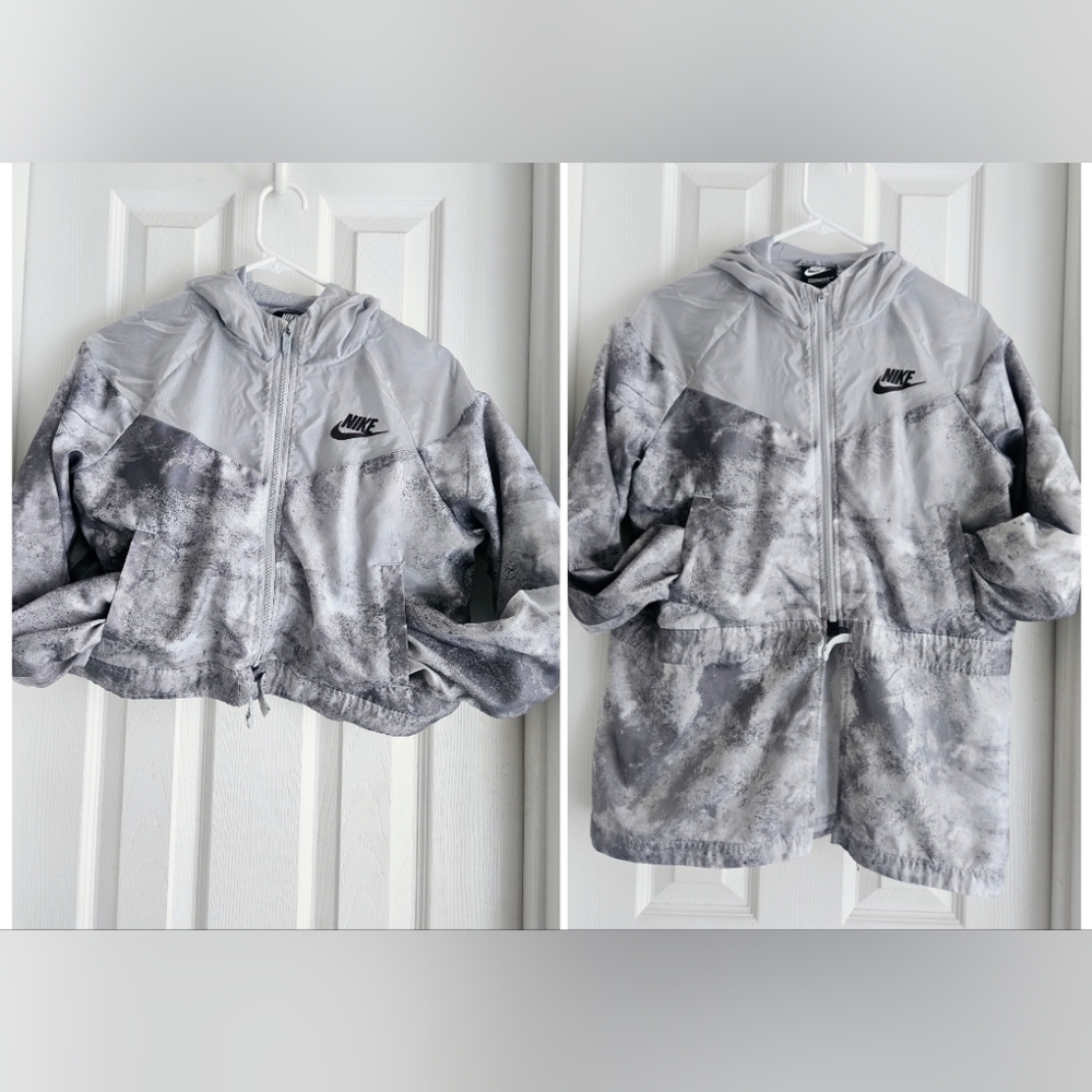 Nike Girls Windrunner Jacket